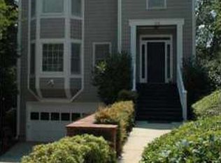 136 Candler Oaks Ln, Decatur, GA 30030