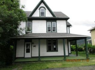304 Cherry St, Roaring Spring, PA 16673