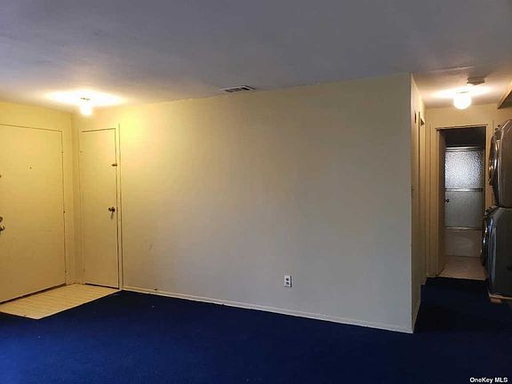 3rd image of 96 Glen Hollow Dr
