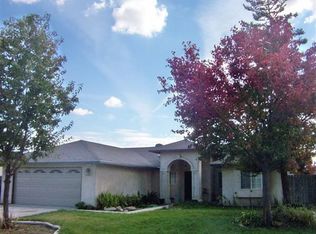 1427 Cambridge Ct, Hanford, CA 93230