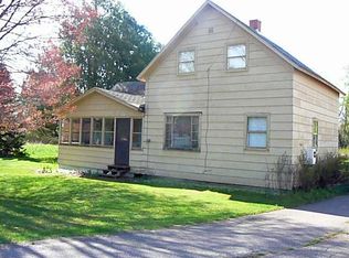 W7961 Division St, Park Falls, WI 54552