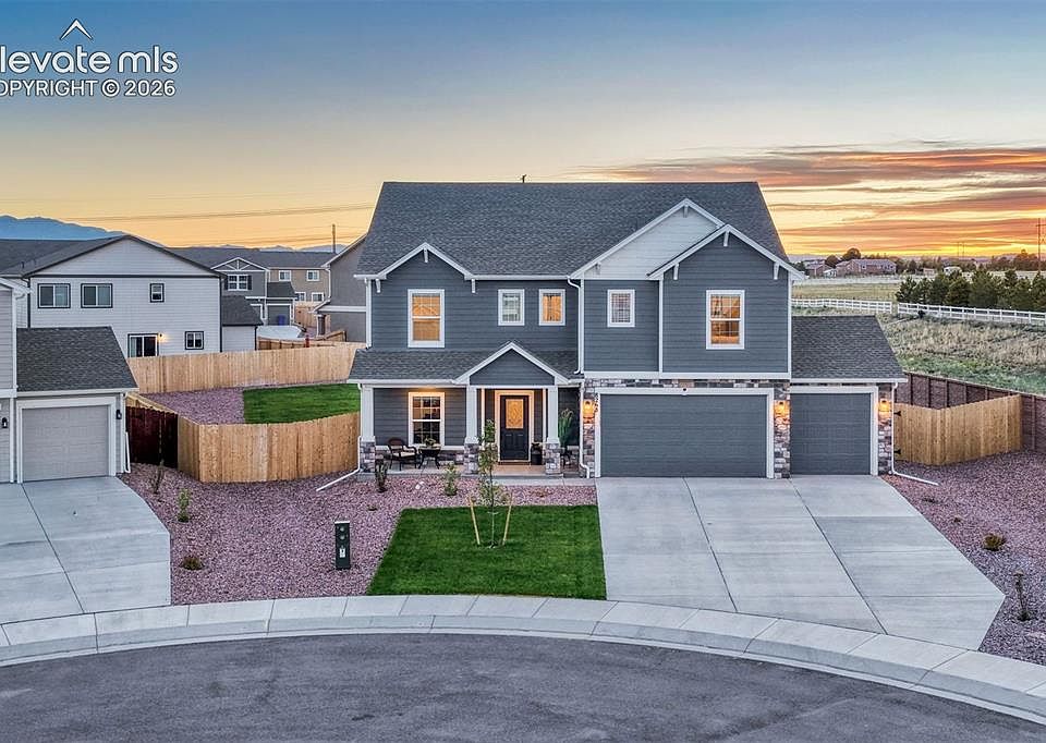 1st image of 8268 Sophia Ln