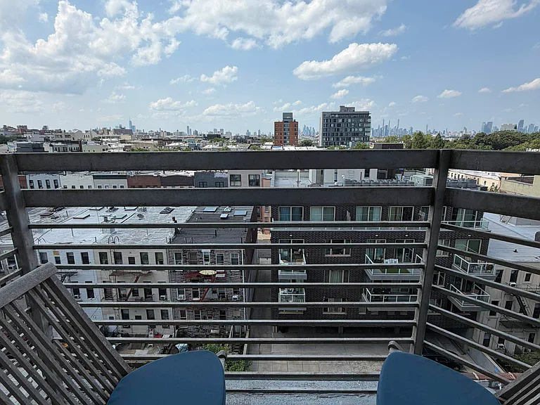 1433 De Kalb Ave #6B — Photo 4