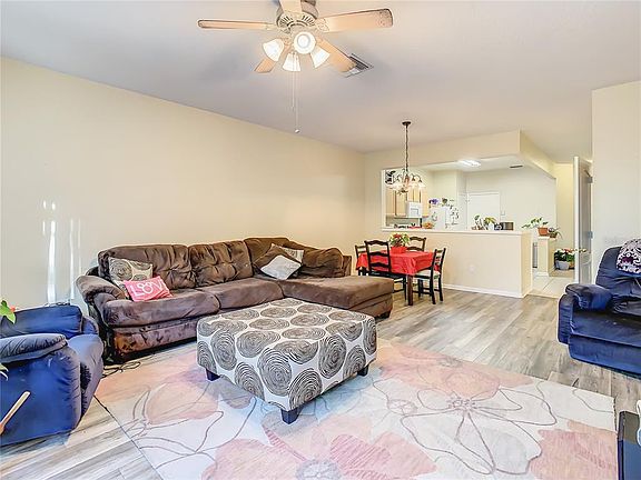 2nd image of 2720 Conch Hollow Dr