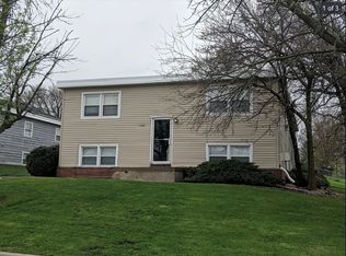 1200 Major St #1, Normal, IL 61761