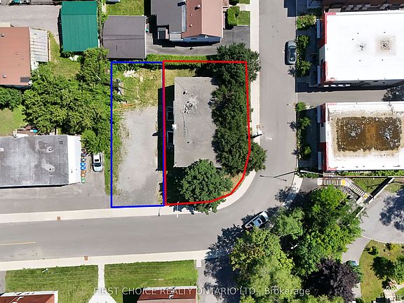3rd image of 255 Saint Denis St