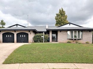1163 Foxboro Ct, Bartlett, IL 60103
