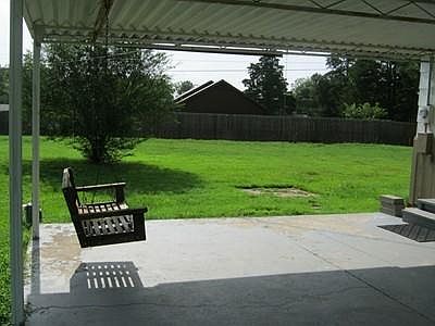 2nd image of 500 Stanton Dr S