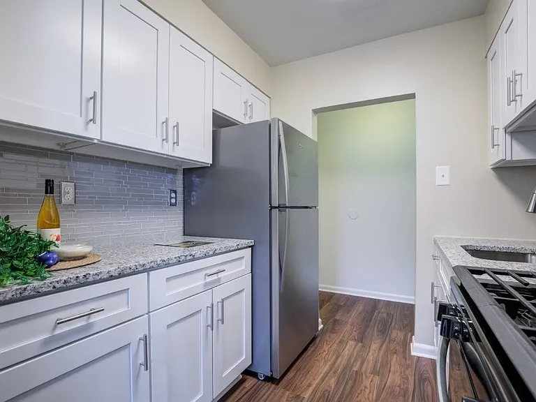 Carlwynne Manor Apartment Homes — Photo 7