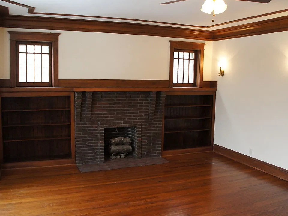 2823 Logan LLC