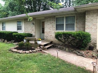 1220 W Winkler St, Springfield, MO 65807