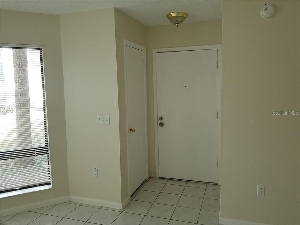 1st image of 4334 Lakeway Dr