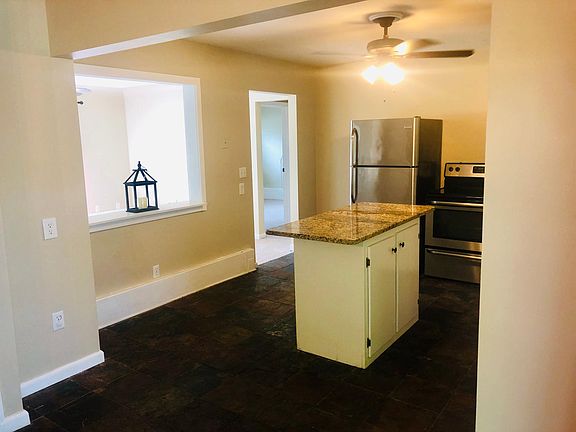 3rd image of 2126 Walton Blvd