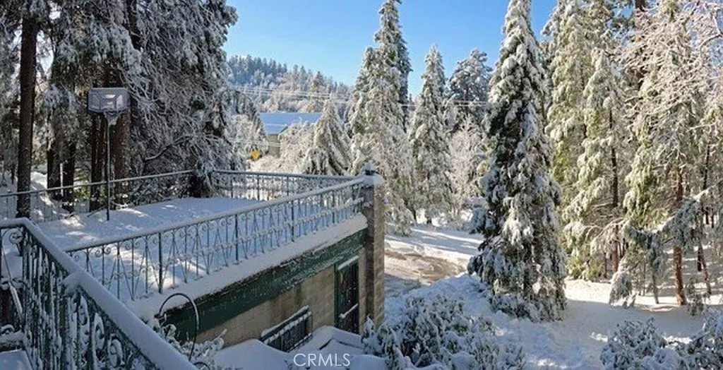 3 bed, 1723 sqft, $2,999 — Photo 4