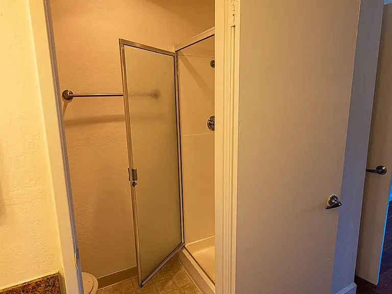 The Chestnut 2+2 en suite shower