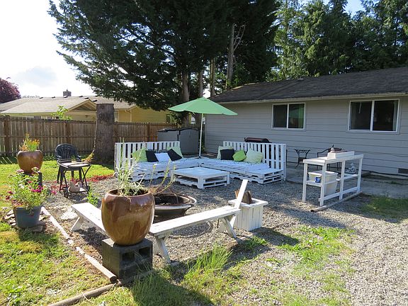 4th image of 5921 134th Pl NE