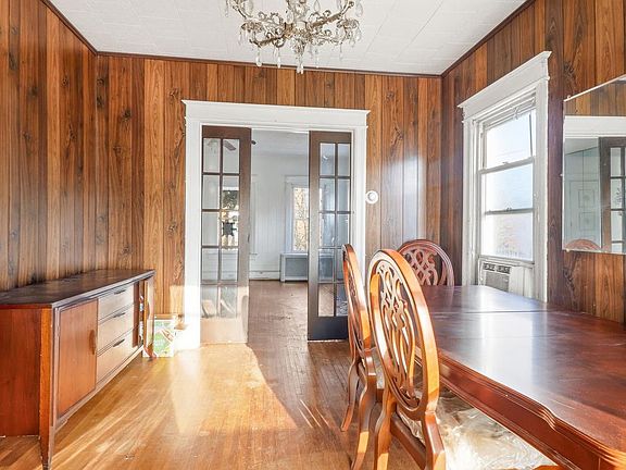 3rd image of 5300 8th St NW