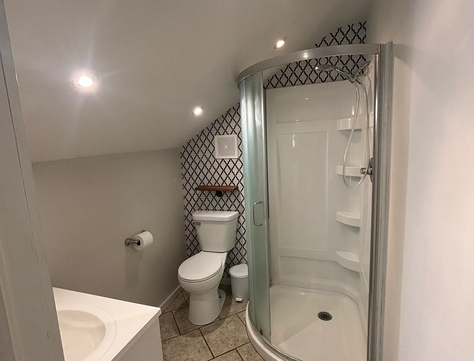 1 bed, $1,250 — Photo 3