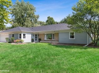1126 S 6th St, St Charles, IL