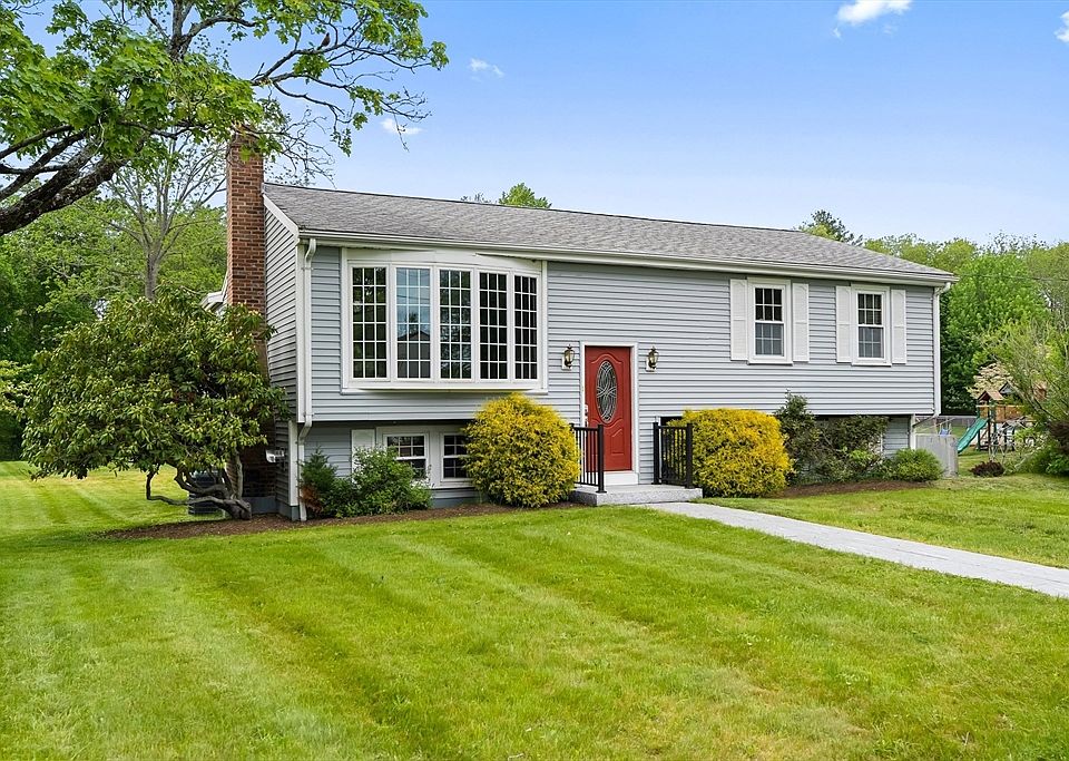 1st image of 334 Forest St