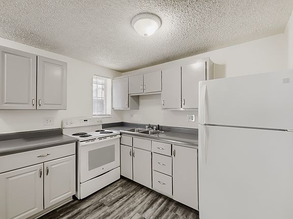 4th image of 1265 Colorado Blvd APT 2