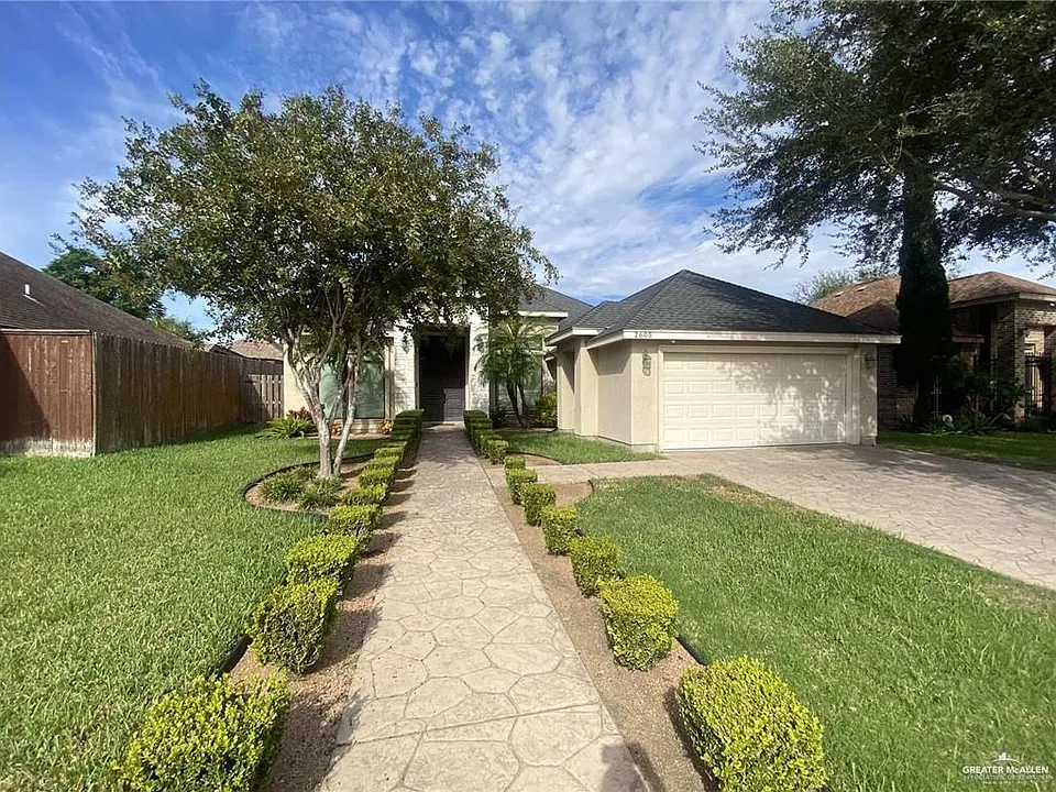 2605 May Ave