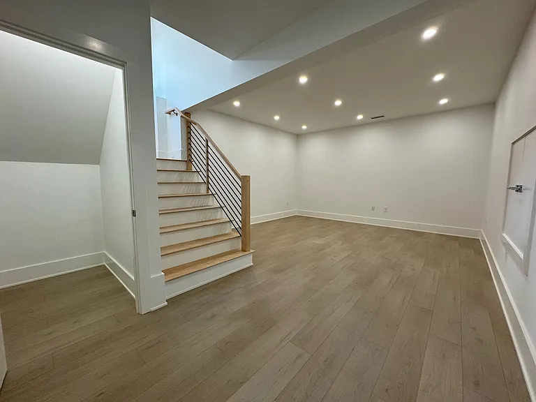 167 Winchester St #D — Photo 27