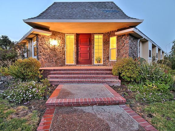 4th image of 21195 Chiquita Way