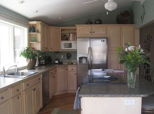 546 Ridgebury Rd, Ridgefield, CT 06877