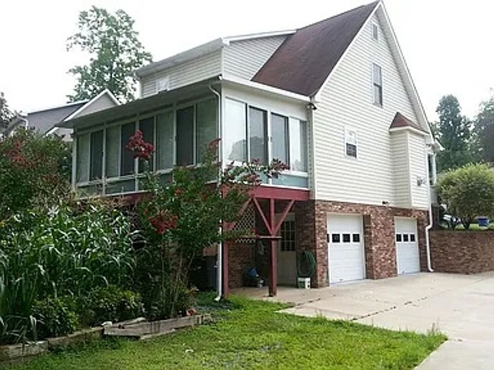 2nd image of 4072 Clinard Ave