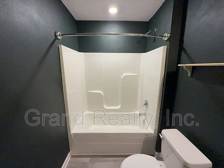 5482 Peach Dr — Photo 18