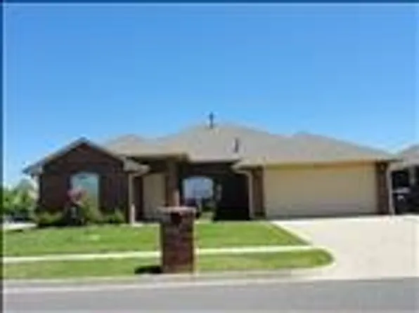 1805 Creekside Dr, Norman, OK 73071