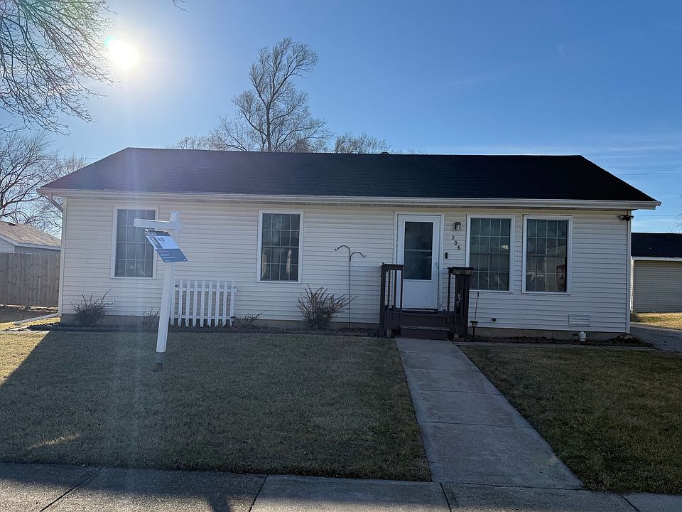 1st image of 206 S 12th St