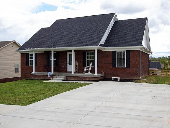 3rd image of 82 Persimmon Dr