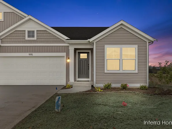 995 Scioto Dr NW #25, Comstock Park, MI 49321