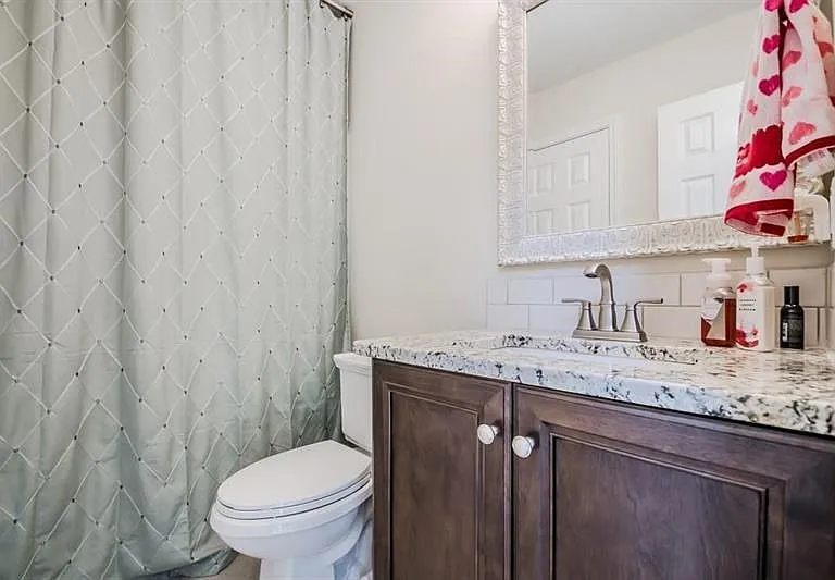 3125 Avondale Point — Photo 8
