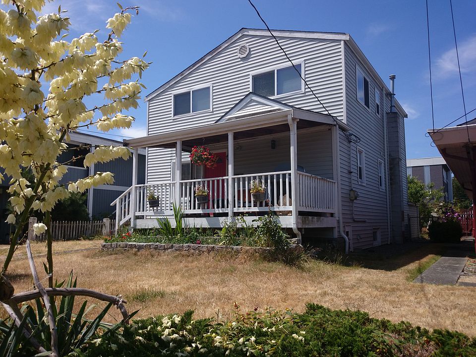 2nd image of 3029 62nd Ave SW