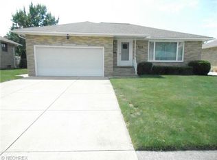 4740 Brook Ln, Brooklyn, OH