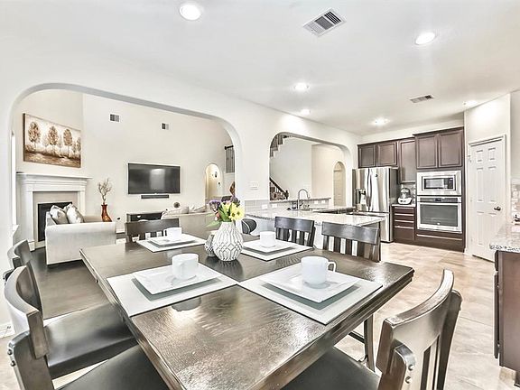 4th image of 11110 Drumadoon Dr