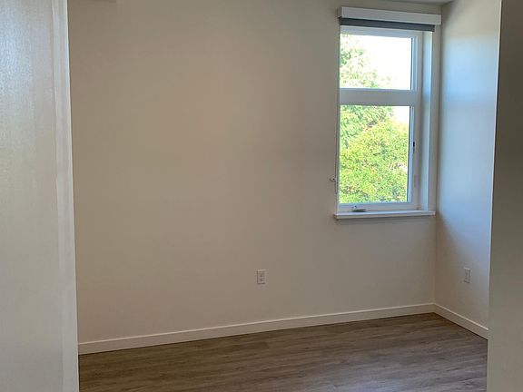 3rd image of 1818 X St #308
