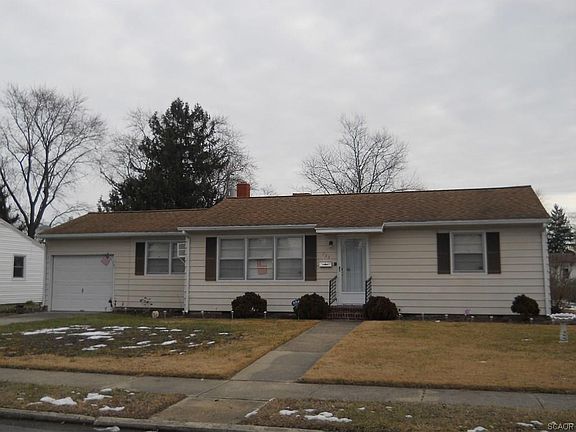 2nd image of 735 W Ivy Dr