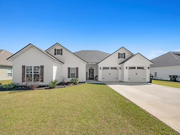 3828 Lu Ln, Hahira, GA 31632