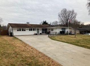 1722 Ridgedale Rd, South Bend, IN 46614