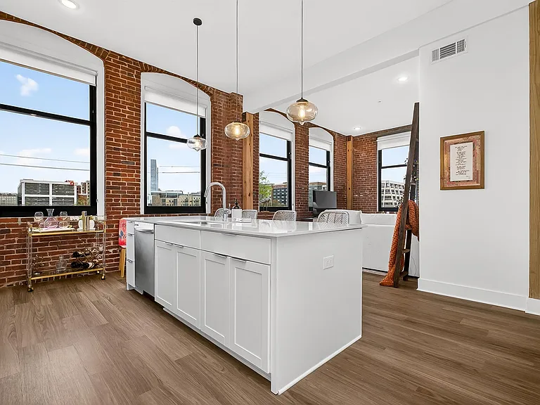 1329 4th Ave S #311 — Photo 4