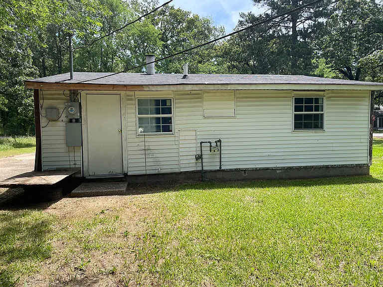 7224 Union Ave — Photo 8