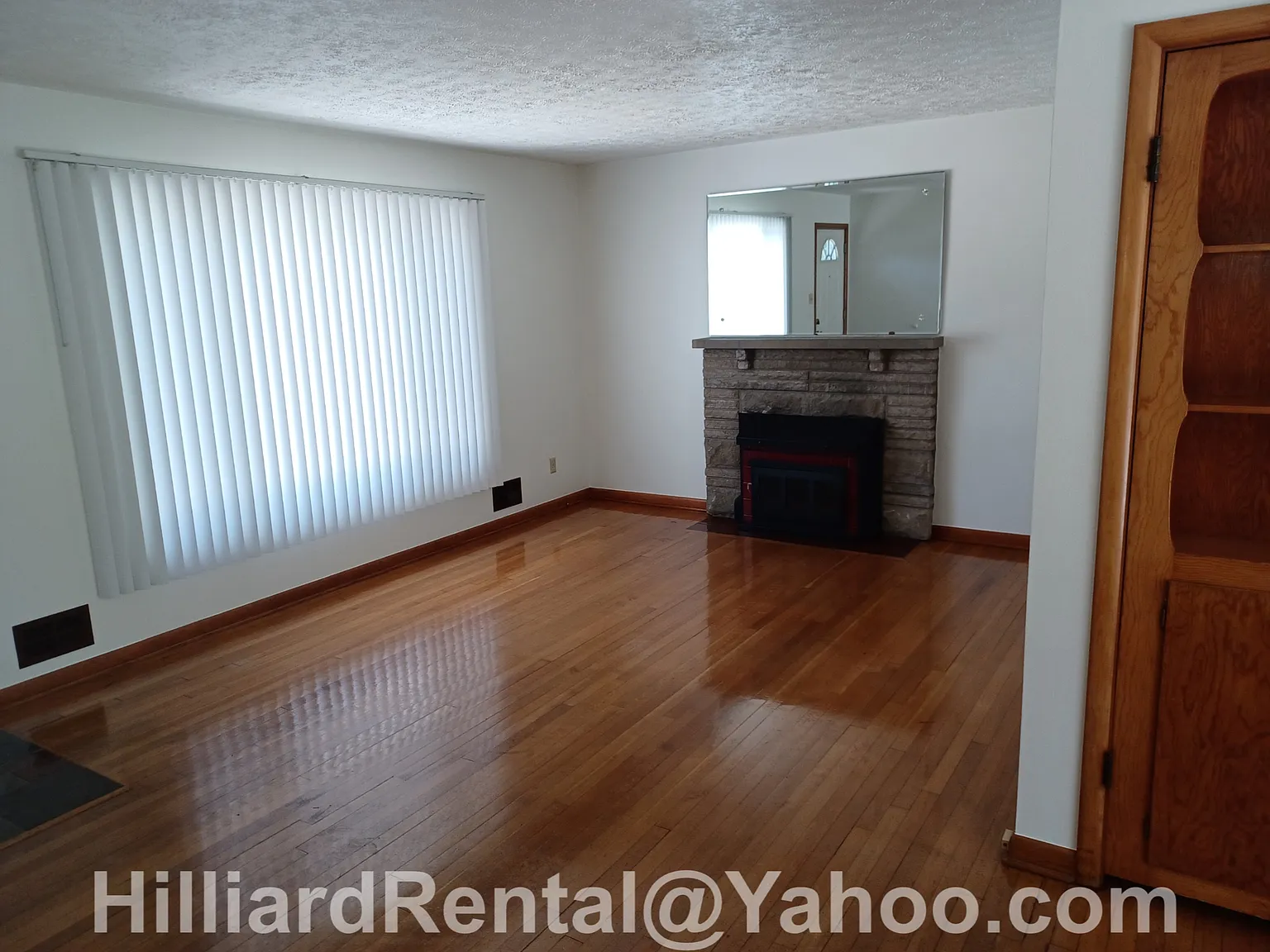 3 bed, 1000 sqft, $1,800 — Photo 3