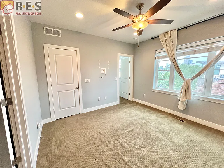 2945 Lawrence St — Photo 9