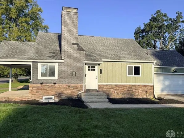 713 E Dorothy Ln, Dayton, OH 45419