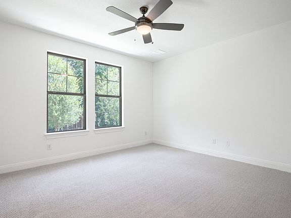 5th image of 286 Orleanian Dr