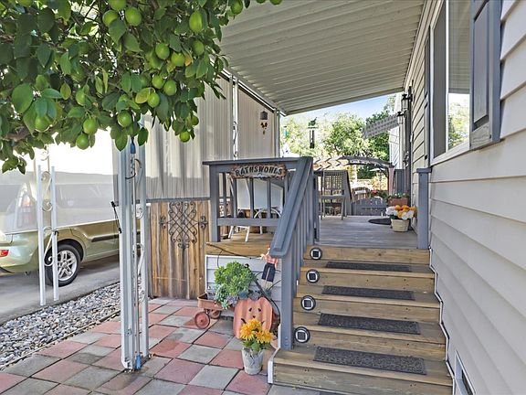4th image of 27 Chestnut Ct #27